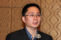 中建裝飾集團(tuán)有限公司高級(jí)顧問(wèn)田可耕主持論壇并做題為《BIM在建筑市場(chǎng)推廣的困惑與思考》的演講