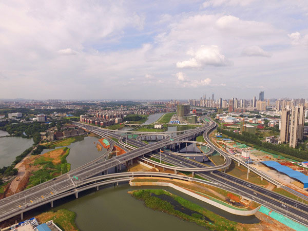 中國中鐵四局集團(tuán)第五工程有限公司參建的昌九快速路一期工程全線建成通車